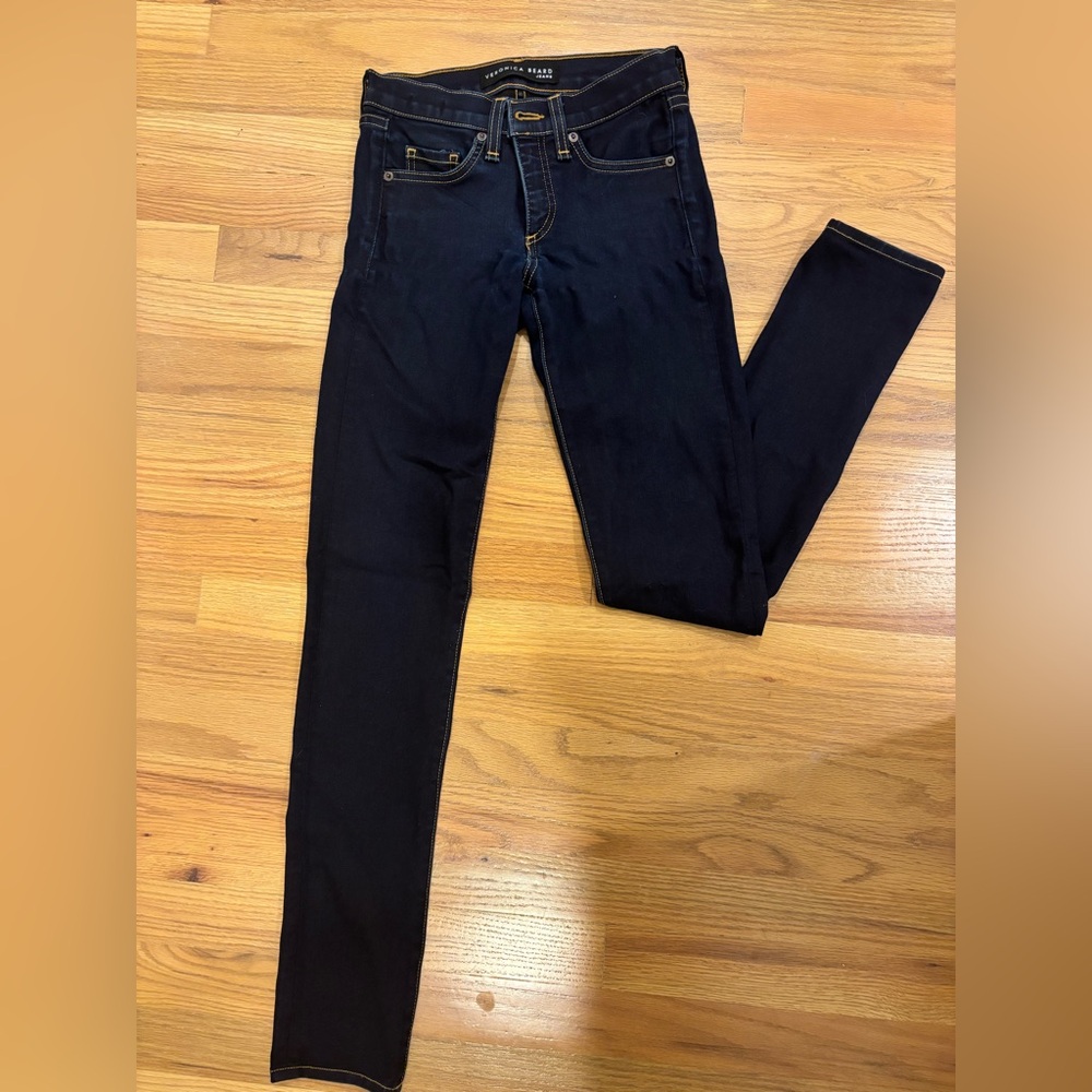 Veronica Beard Dark Wash Skinny Jean - Size 25